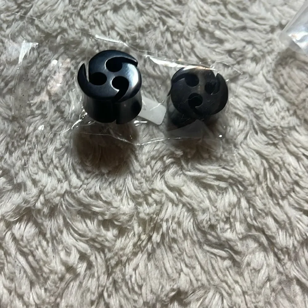 Squirrel, squirrel plugs, plastic multiple sizes available NEW